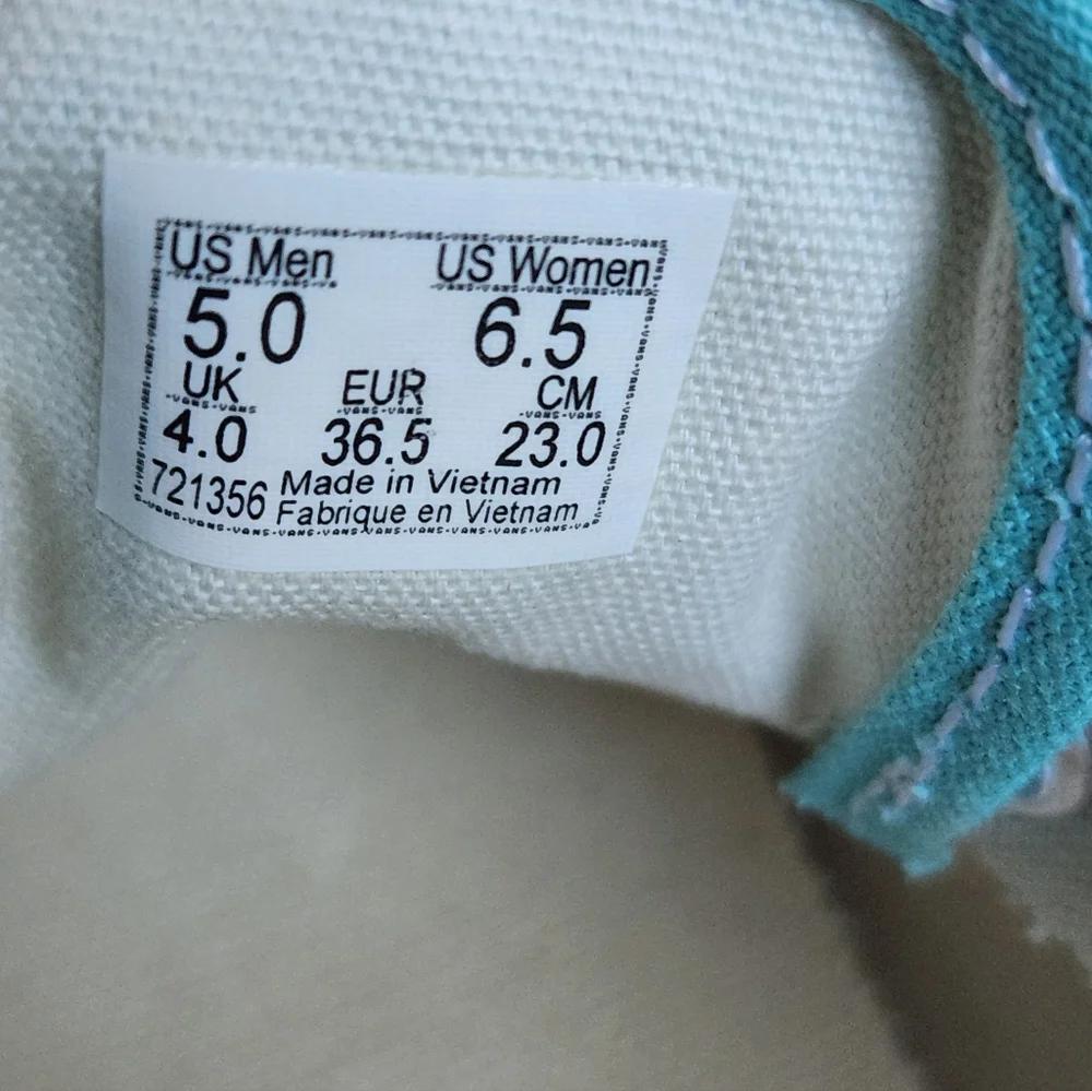 Vans Turquoise and Pink Leopard Tie Up Sneakers